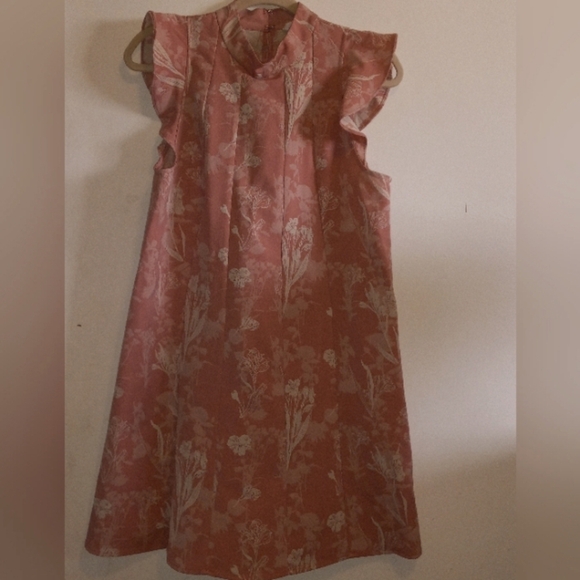 Dresses & Skirts - BCBGeneration Peach Floral Dress- Small